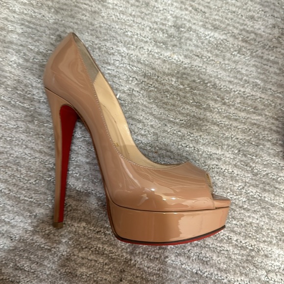 Christian Louboutin heels - Picture 2 of 3